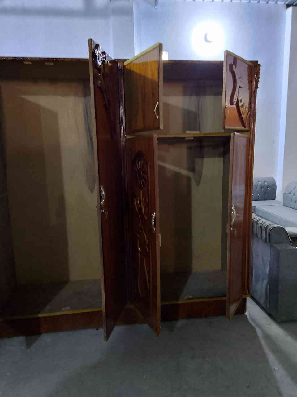 كنتور 6باب سعر 250 بيه مجال مكان ديالى خالص هبهب عرب شوكة الشري يتصل ***********.   يوجد توصيل بكروة
