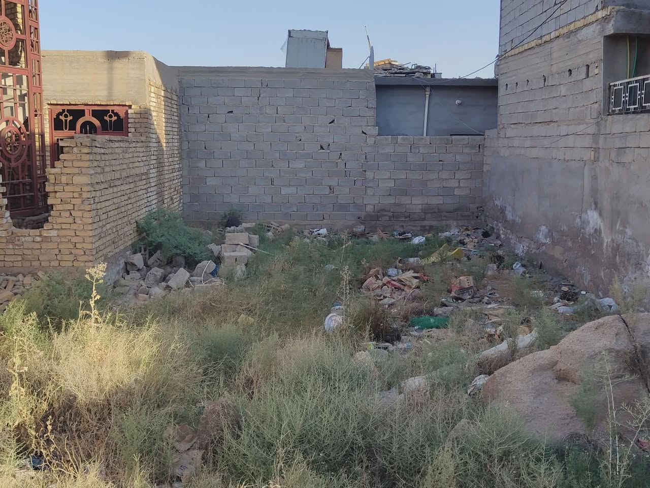 قطعة ارض لبيع في الابيضاء بمساحة 135 متر 
تبعد عن لسده ب400 متر 
الاستفسار *********** غير متواجد في الفيس
