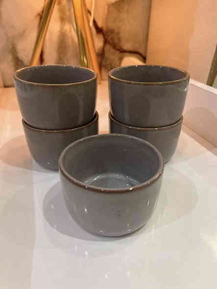 مجموعة من البايركسات الحراريه مقدمات سيت كاسات 
بأسعار مناسبه جدا ماتتجاوز ال ٦٠٠٠ 
مكاني نجف /سوق حنون 
واتساب /***********
