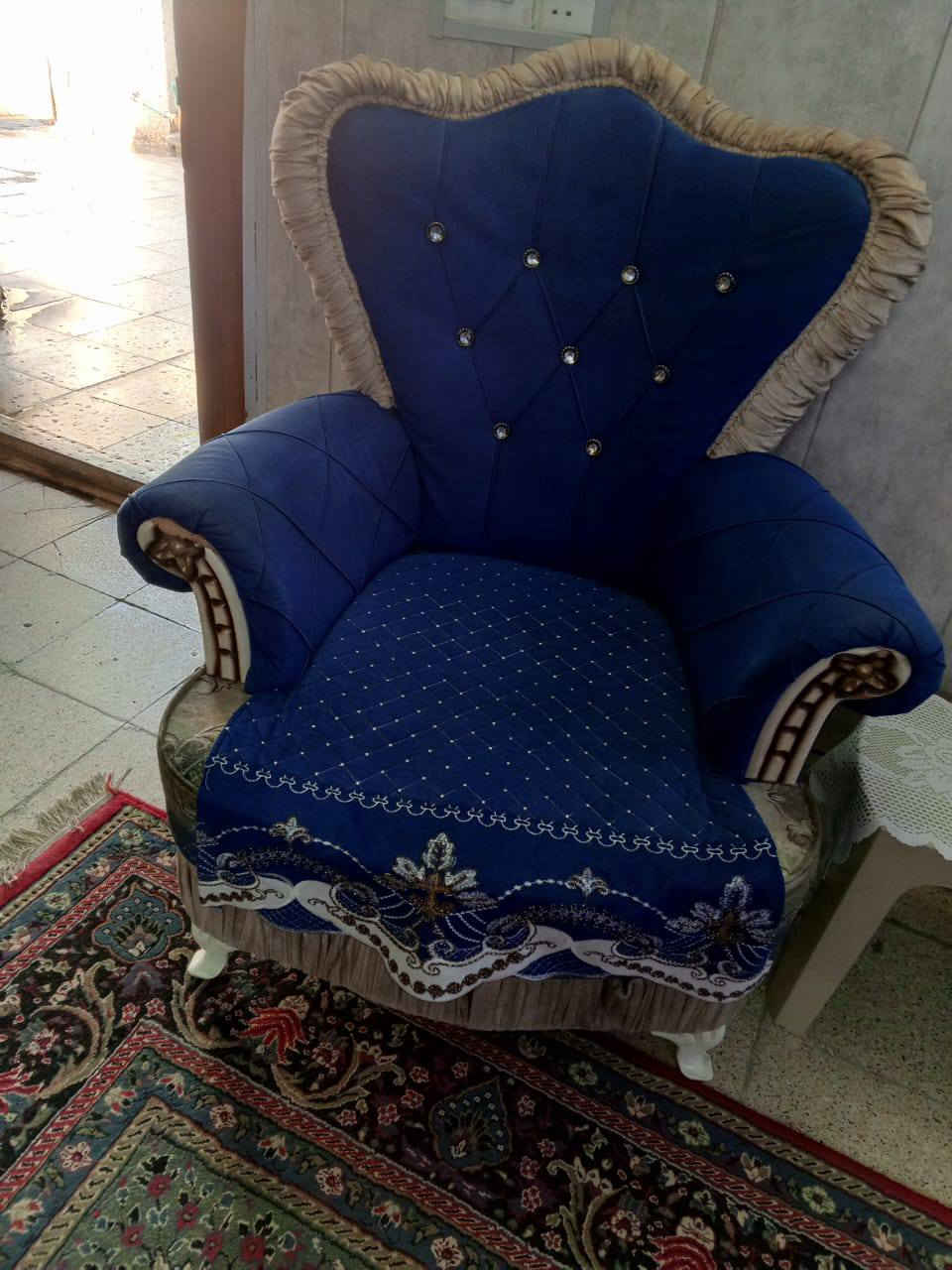 تخم عشر مقاعد للبيع ب٣٠٠
***********
