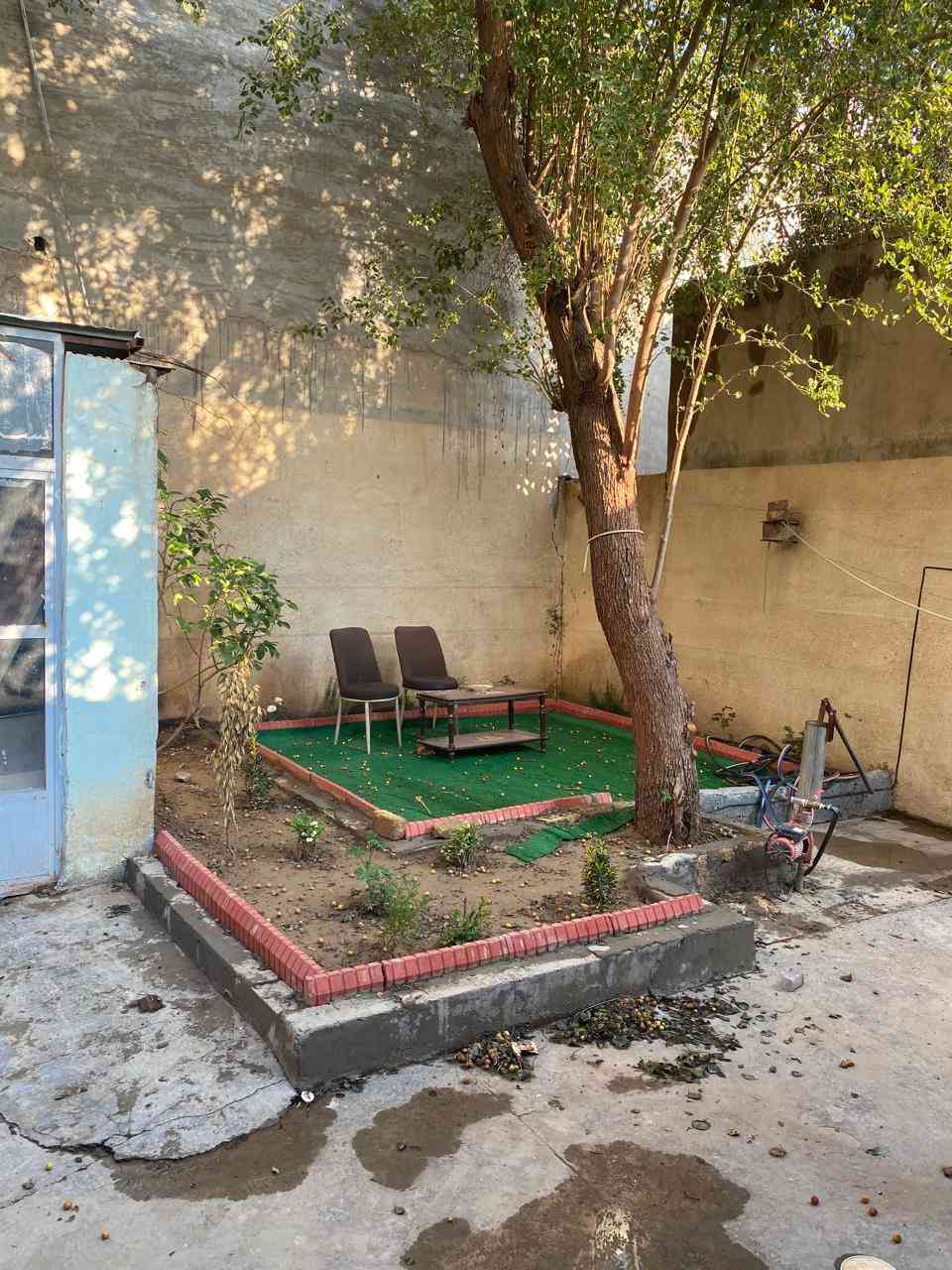 للبيع دار حجة 

المساحة ٢٠٨ متر

الموقع - شارع الامام - قرب العائلة السعيدة - مجاور علوة الكرار للخضار

يحتوي على

٢ غرف نوم  
صاله 
اسقبال 
حديقة 
سيراميك جداري وارضي السقف شيمان ومسلح 
للاستفسار اتصل 
*********** - ***********
