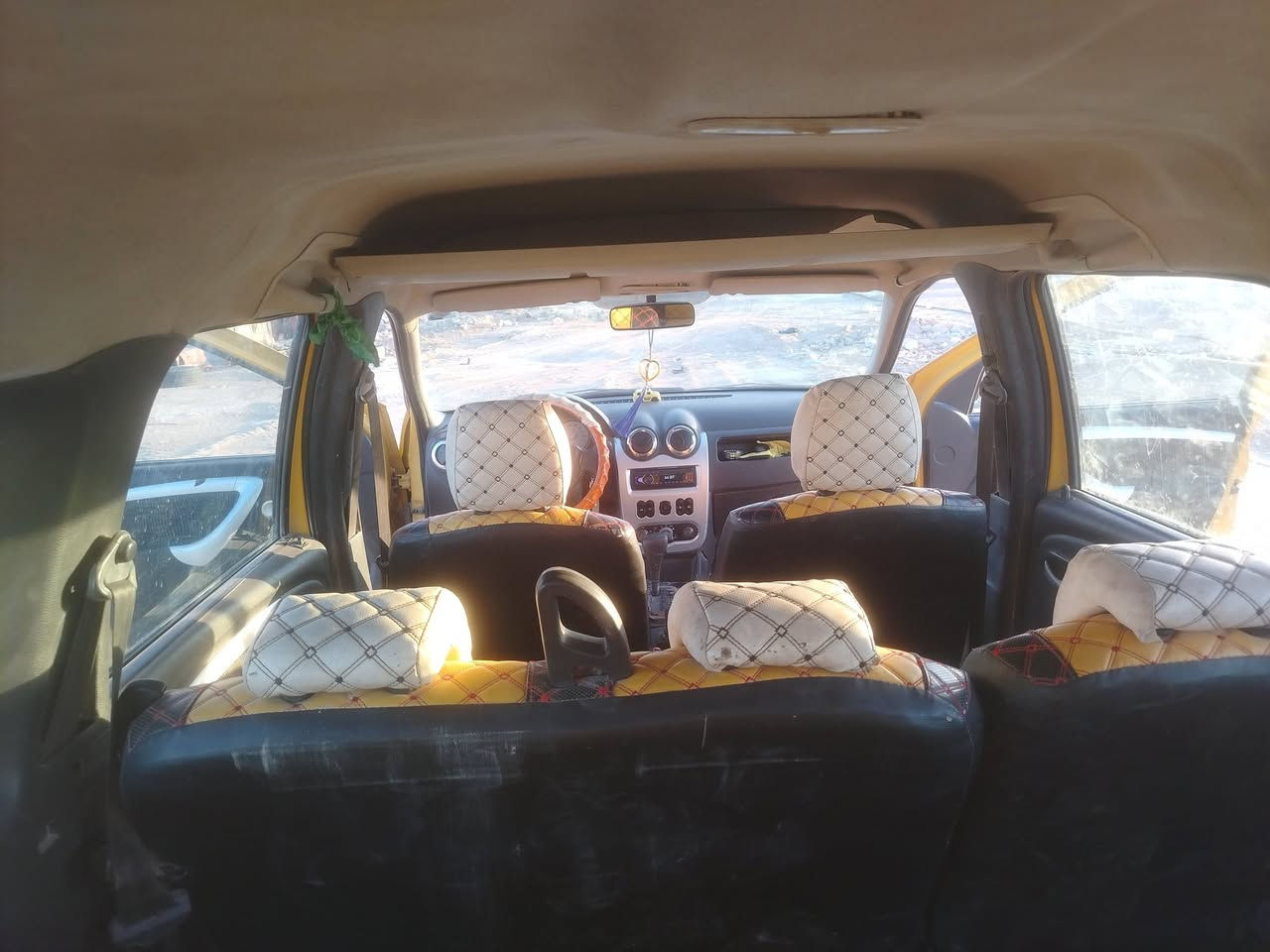 سلام عليكم
للبيع سياره نوع رينو🌀
محور مثل ما موضح بصوره🌀
سياره نضيفه اترياك وين ميعجبك🌀
راعيه موجود🌀
سعره  خاص 🌀
 ول مو شراي ليطب خاص🌀


**إذا كنت صاحب هذا الإعلان وتريد حذفه لأي سبب، رجاءا أرسل رسالة إلى الدعم الفني**