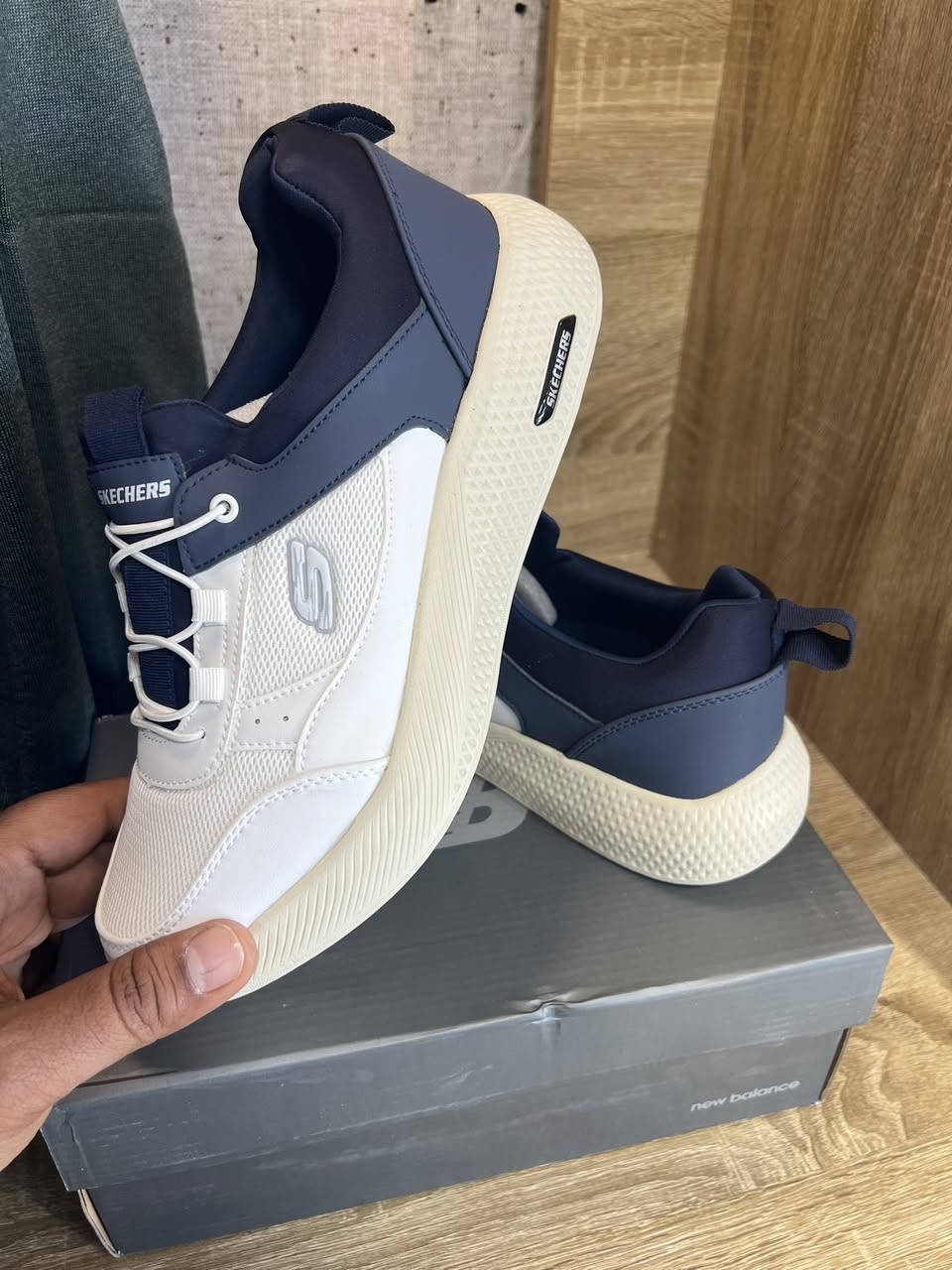 فيتنامي. خفيف ريشه. طبي.  قطعه 25


**إذا كنت صاحب هذا الإعلان وتريد حذفه لأي سبب، رجاءا أرسل رسالة إلى الدعم الفني**