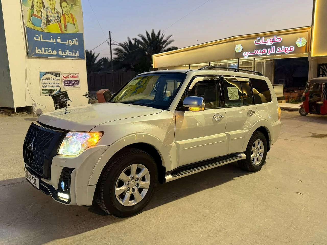 باجيرو حبتور 2009
سياره فول كفالة عامة من كلشي 

مكينه 3500 حبتور المرغوب توني مجفته وكالة شرط وكالة كله جديد 

كير حدادية تبريد كهربائيات كلشي شغال رقم دولي هزه جديدة تحويل ثاني يوم 

السياره عليها منظومة غاز ايطالي اصلي انسى البانزين توني شادها 

كلشي بسياره جديدة وترايك للسعودية 

مكان السياره 
الديوانية 
للبيع والمراوس 

السعر 132 وبيها مجال قليل 

للاستفسار 
***********
