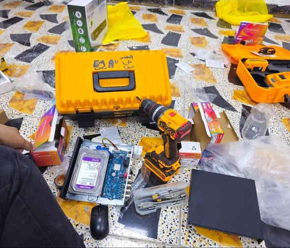 السلام عليكم 📷🎥📺🪛

مستعدون لتجهيز وتنصيب (((الكامرات))📸

تنصيب  كامرات المراقبة كامرات  anlog  _  ip 
 

نحن مستعدون بتجهيز كافه المنازل والمحلات والابنية الخاصه والعامة
 (بالكامرات والاجهزه وجميع مستلزمات الكامرات من usp وفيش باور وpnc وكيبل كامرات وانترنت وكافة المستلزمات )

عملنا  في مجال الكامرات   anlog  -  ip

🔹 دقة عالية ليلي نهاري ملون                                        

1 ———•نصب وتسليك وتفييش كامرات المراقبة                                         

2————•تجهيز جميع المواد الي تشمل كامرات                    

3———•ربط الكامرات على الانترنت وعلى الهاتف يعني وين ما يعجبك واي مكان اشاهد الكامرات عن طريق الهاتف                    

الاستفسارات 

👷🏻‍♂️((((المهندس علي حسين رشيد )))))

*********** 

***********
