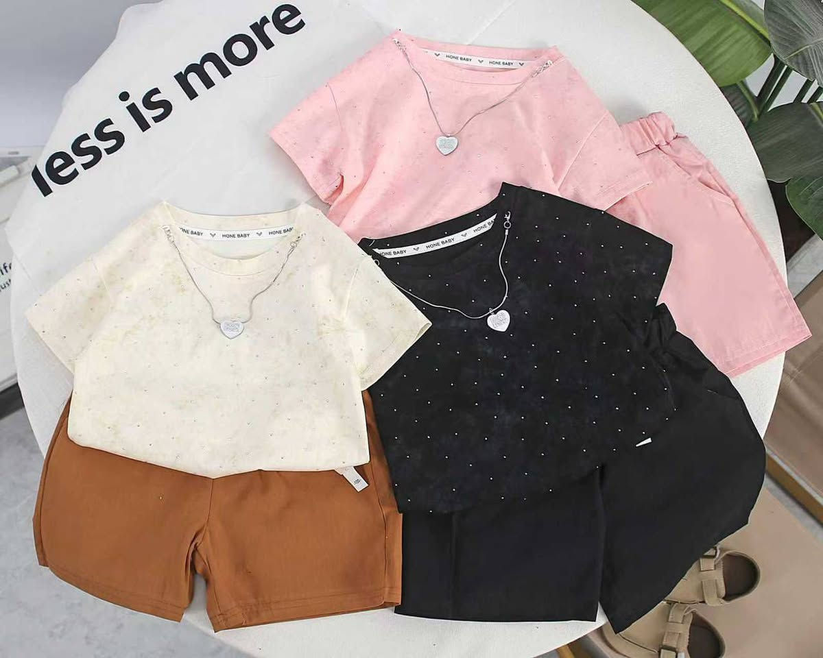 قاط بناتي كلاد 👗
قياس: 2 - 6 سنة


**إذا كنت صاحب هذا الإعلان وتريد حذفه لأي سبب، رجاءا أرسل رسالة إلى الدعم الفني**