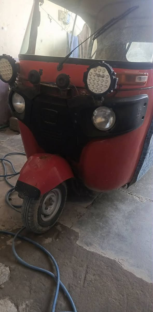 سلام عليكم تكتك للبيع موديل 18رقم وسنويه تحويل ثاني يوم ابيعه على وضعهه مكاني 
ديالى بعقوبة خان بني سعد ***********
