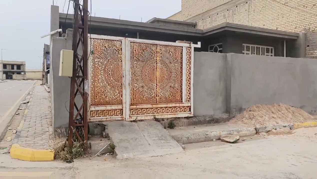 بيت بالسياسيين طابو ركن مساحة 250م للبيع 
تواصل ***********
