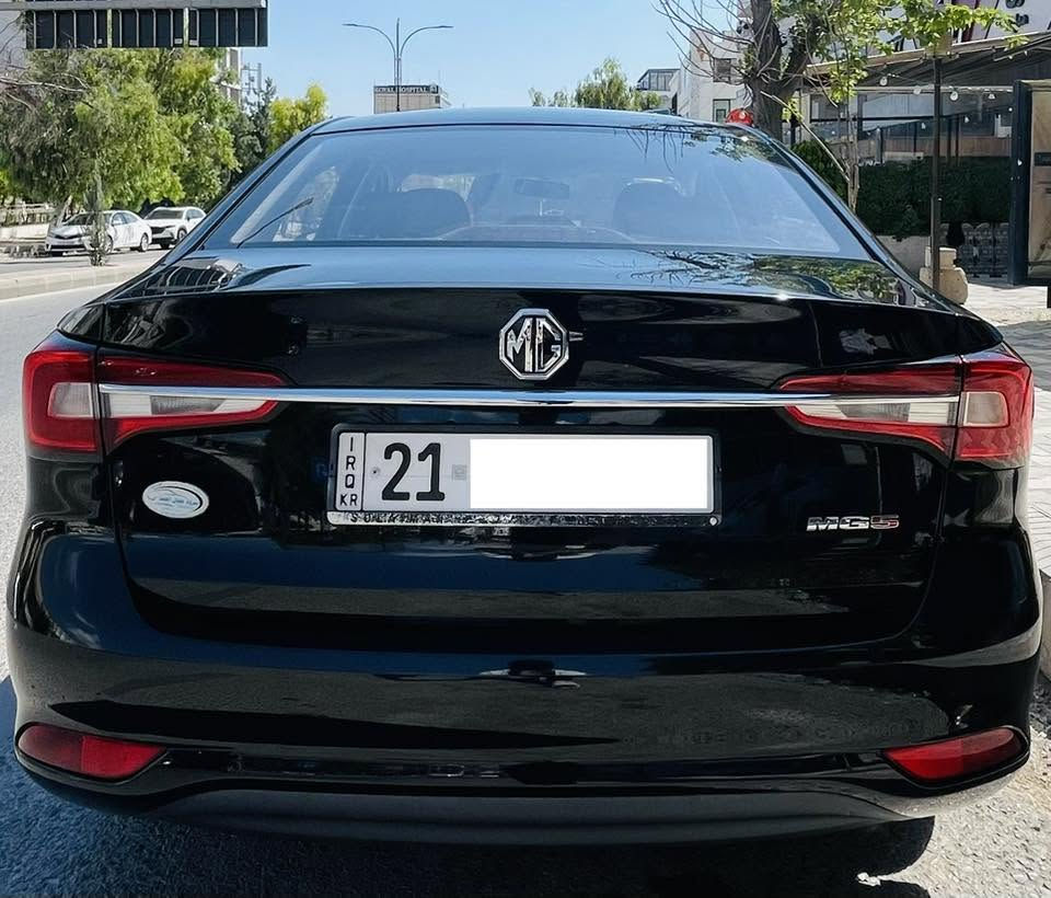 MG 5  STANDARD

2023

30,000KM

clean.

***********
