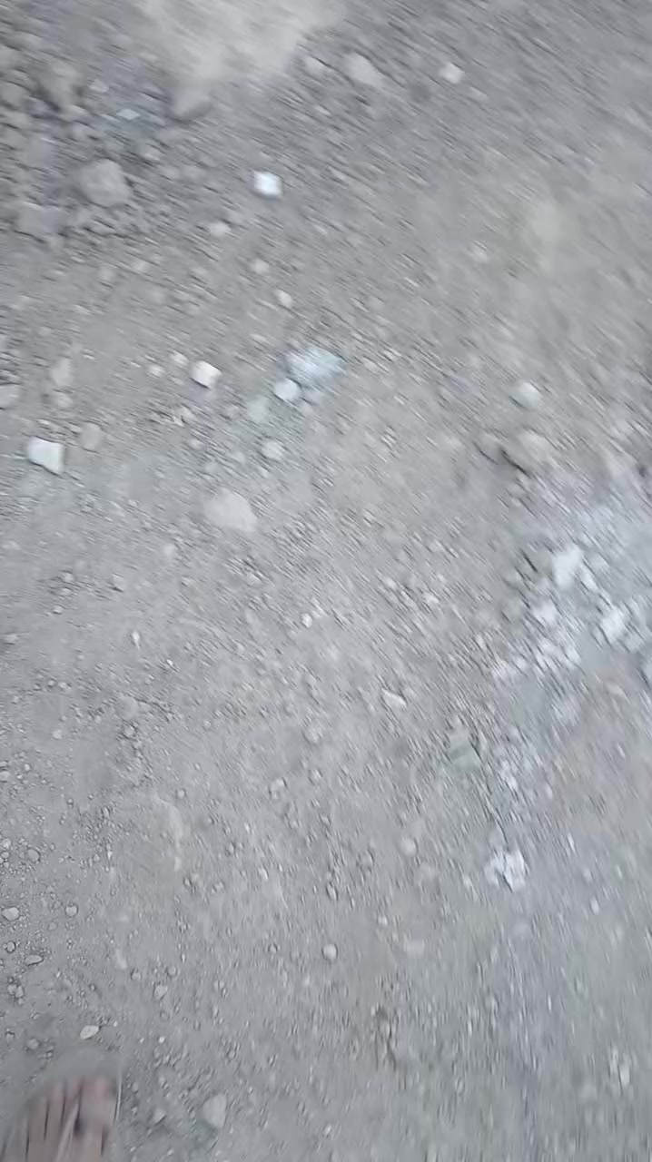 بيت المساحه ١٥٠ يتكون من غرفتين وصاله ومطبخ وديوانيه وجهيته ٧ ونزال ٢٠ معكود وماسس كهرباء *********** طريق ال عواد قريب على ابو رعد ابو سيراميك فرع المولد مال مسلم كهرباه ماي قريب
