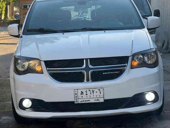 دوج كرفان 2018 Gt مواصفاتها معروفه السياره بيها حادث بنيد أو جاملغ ضربتها خفيفه بدون ايرباك أو باب السلايت أو جاملغ خلفي بيها كلير أو بالعراق شويه من باب السائق فقط السياره تخم تاير صدر امامي خلفي كله جديد أو اي نقص مابيها السياره معروضه 170 شده أو سبعين ورقه أو بيها مجال بصيط ***********
