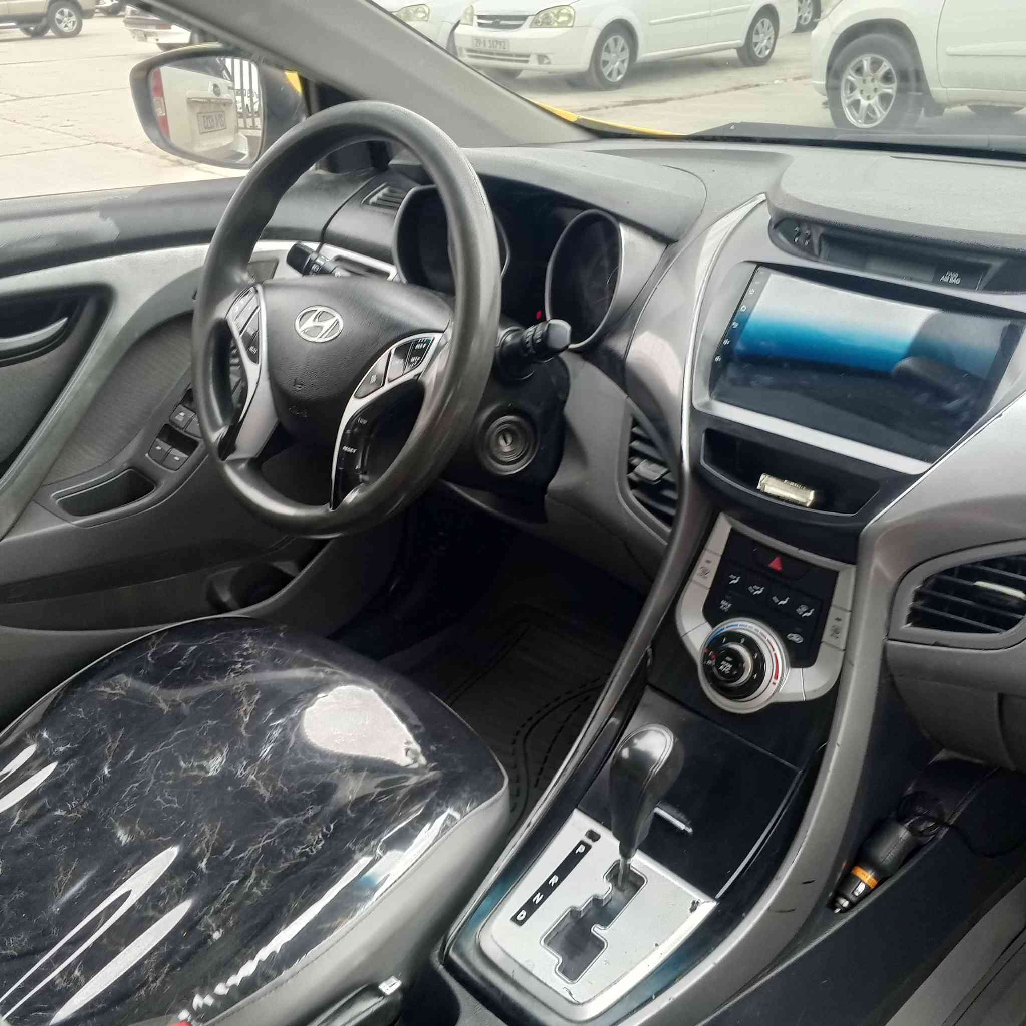 النترا رقم بغداد دولي موديل 2012امريكي ليبل واحد عدا البنيد حادث امريكا ربع الدوسه مال السايق مكينه 1800للتبخير ولا صرف تبريد تخم تاير حداديه غرفه مدوشمه صبغه جديده سياره جاهزه مكان السياره واسط مركز المدينة السعر 95ورقه اتصال***********
