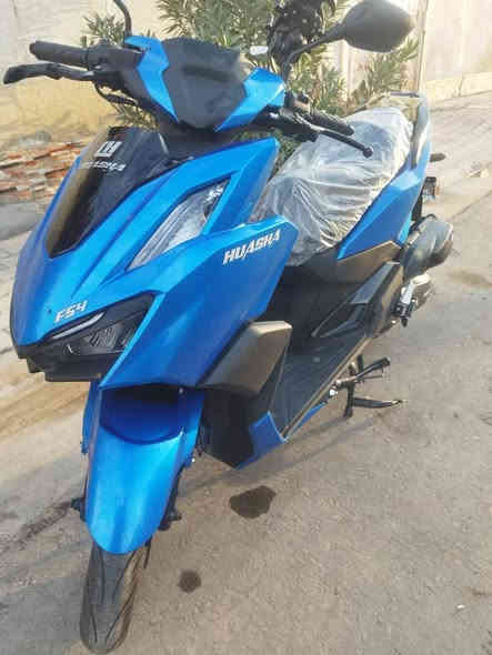 بيع مستعجل 
دراجه CH
تصميم وصناعه شركه هونده 
تجميع صيني مو صناعه  
الون ازرق
عداد الكتروني ازرار تحكم فولتيه وسرعه
بانزين كابريته مو ولفات
هورنات سيدان اصلي 
شاير انه ال ايدي 
بصمه تحكم عن بعد لتشغيل وضد السرقه 
شاحن مو بايل لسلكي مو وايرن ماركه اصليه 
الدراجه زيرو ستوهه طالعه من الوكيل 
بيع مستعجل السعر1550
فقط مكاتبه بدون اوراق الشراي يدلل مو شراي اعبر المنشور لادوخني ودوخك 
مكاني رميثه 
وتساب*********** حمزة
