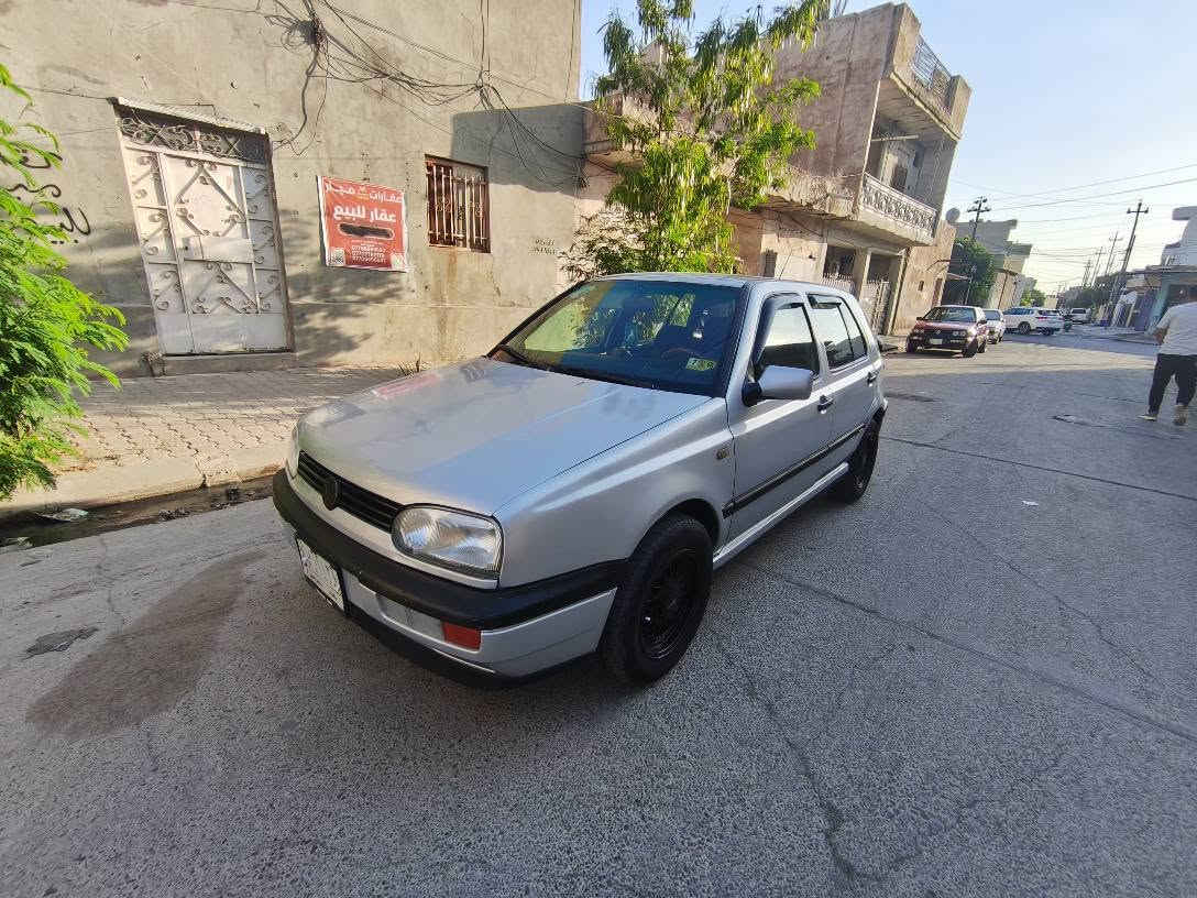 كولف للبيع رقم بغداد مشروع وطني شرط تحويل محرك ١٨ تبريد شغال موديل ٩٦ بطاقة بانزين موجود مصبوغ عام لجمالية عنوان كركوك  سعر ٤٨ وبي مجال  *********** كركوك, العراق
