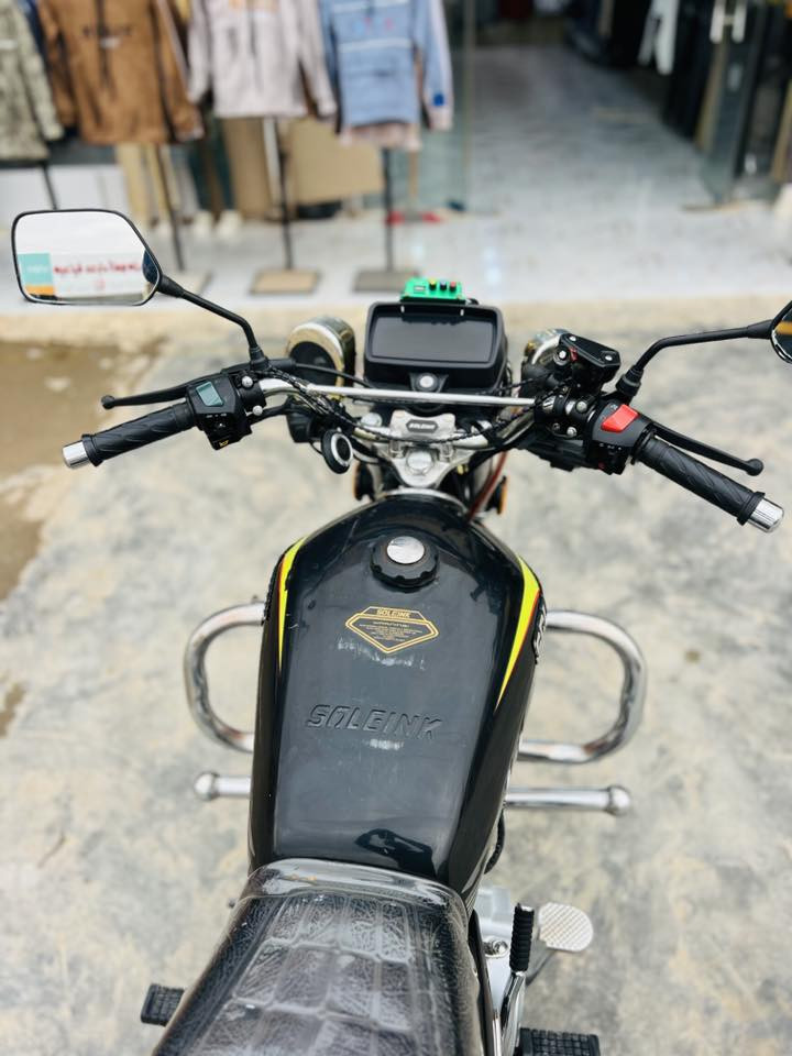 سولنك 2025 للبيع كلو شرط ماا تصرف عليه ربع وشوف العين يبري الذمه الدراجه جدامكم وبل واقع بعد احلا 👌
العنوان جنوب ناحيه القياره للاستفسار اكثر اتصل ***********
