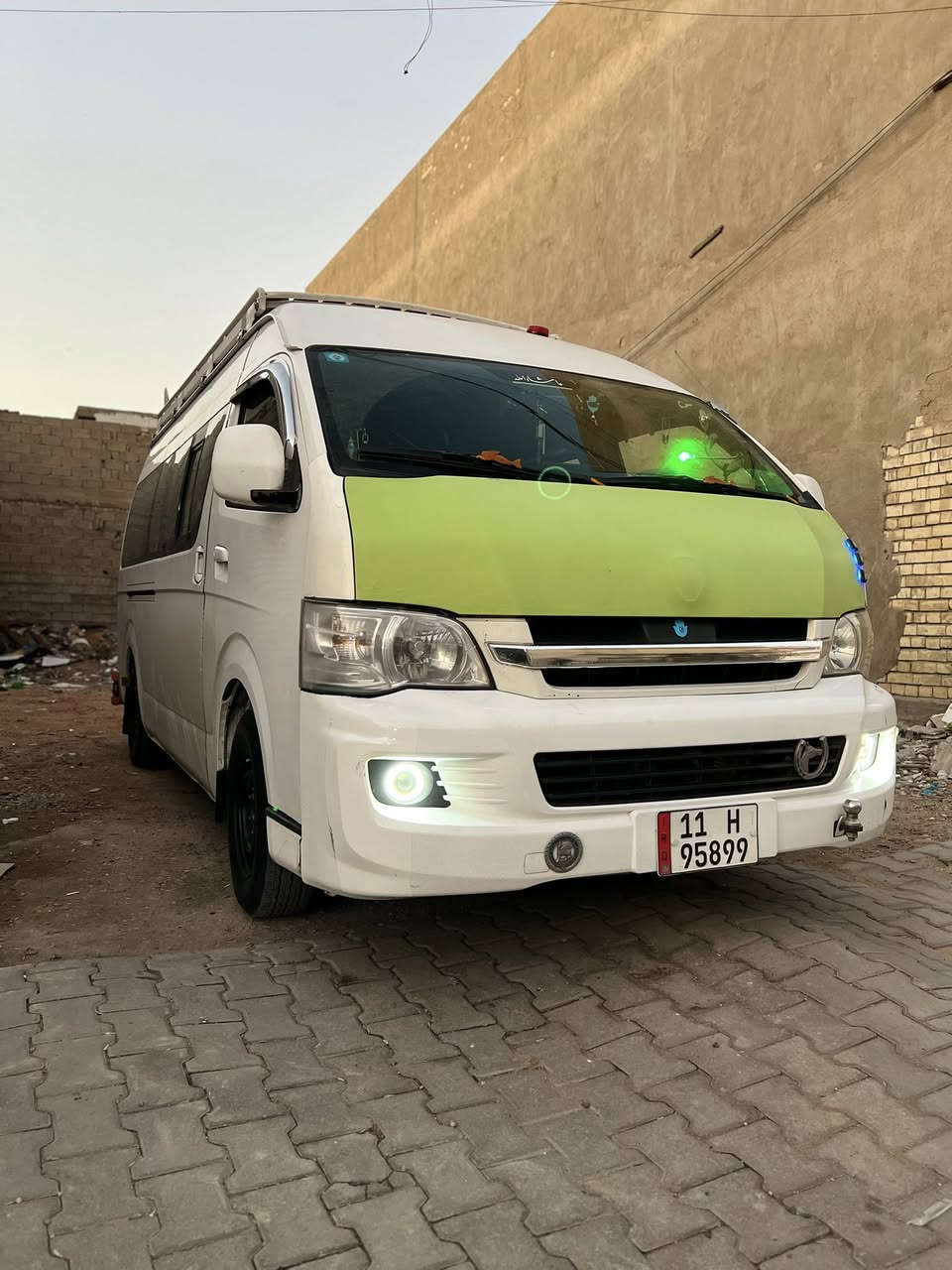 سلام عليكم سياره جنبي للبيع موديل2017 السياره مكفوله من الصبغ ما عده بيها طخاتً او قليل رصعات السياره كبل للشارع دوشمه جديده السعر خاص الرقم***********المكان 
بغداد جسر ديالى
