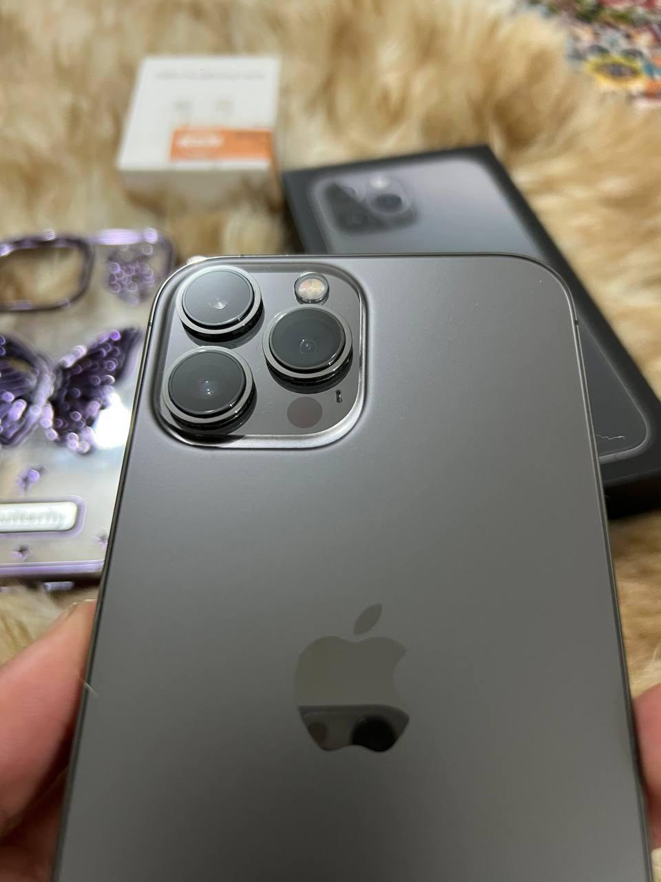 ايفون12بروماكس مستبدل شاشه اصليه فقط كله شغال صوت اتصال فيس ايدي
ذاكره512    بطاريه 84‎%‎
عوان نجف متوفر توصيل 
***********
