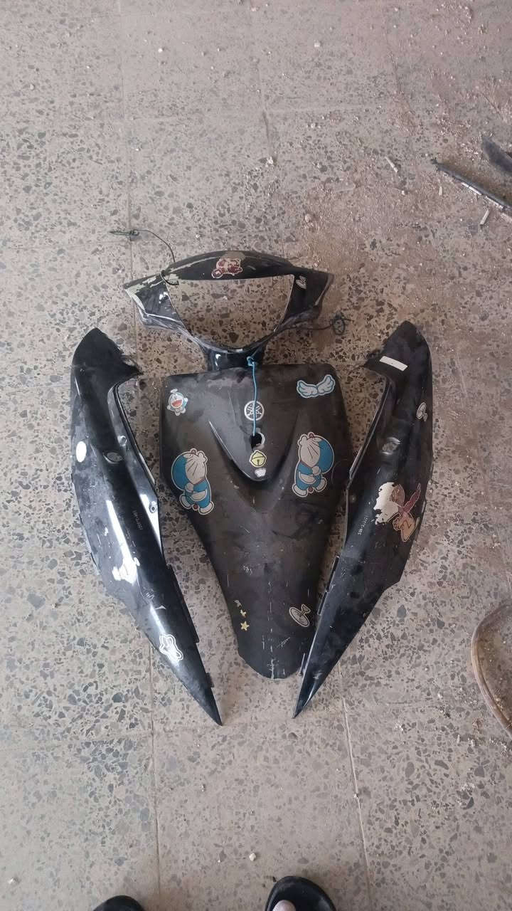 اللبيع توصيل ماعندي مكاني بغداد الزعفرانيه *********** سعارهه بيهن مجال واذا شلع تختلف 😊
1كفرات اصليات سعرهن 50
2صالنصه صجميه صوتهه حلوو سعرهه 75
3مكينه ماكس 140 سعرهه 75
4جامات بك لايت سعر القطعه 10
