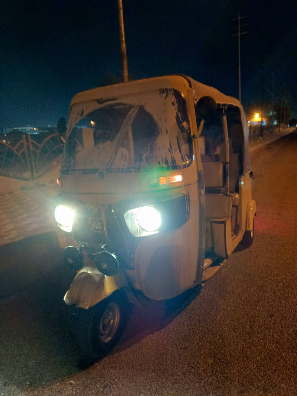 سلام عليكم لايت زنون البيع ابيض شوفت عينك 200 واط السعر 25وبي مجال العنوان ميسان المجر الكبير الاستفسار عله هاذه الرقم 0785.457.5833


**إذا كنت صاحب هذا الإعلان وتريد حذفه لأي سبب، رجاءا أرسل رسالة إلى الدعم الفني**