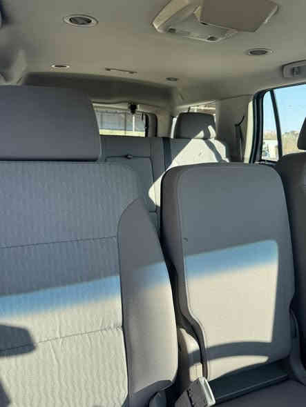 سلام عليكم تاهو18خليجي مكفوله  رقم بغداد دولي ماشيه 112 الف مكيه 6 مكاني السماوه السعر 390 وبيه مجال رقم ***********
