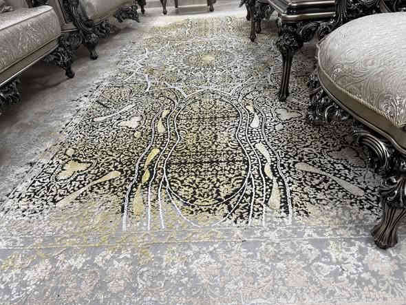 سجادة كاشان حرير  ايراني  +   ميز  تلفزيون تركي +  صوبه كهربائيه
سجادة  كاشان  ايراني  حرير  حرير  حرير

جديده جدا جدا جدا 
استخدام موسم واحد فقط 
قياس  ٢ *٤
السعر  ٣٢٥  الف  وبي مجال بسيط 

وميز  تلفزيون تركي لون اسود جديد جدا  
القياس
طوله    ١٨٠    سم
وارتفاعه   ٥٠  سم

السعر   ٢٠٠   الف    ومجاله بسيط

عندي صوبه كهربائيه ماركة راقيه  جديده اكرر جديده (( غير مستخدمه )) 
 بعدهي بالباكيت  سعره   ١٢٥   الف

المكان  بغداد   الحارثيه     شارع الكندي
قرب مول بغداد

***********
