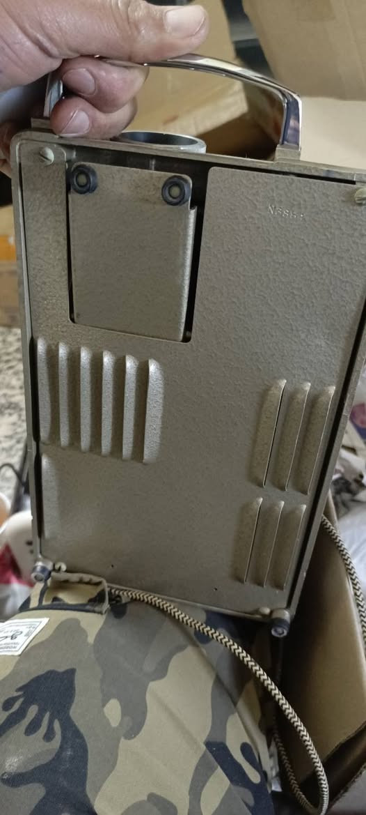 قطعه انتيكا ثقيل جدا اعتقد داتاشو. انطوني سعر وبالعافية.


**إذا كنت صاحب هذا الإعلان وتريد حذفه لأي سبب، رجاءا أرسل رسالة إلى الدعم الفني**