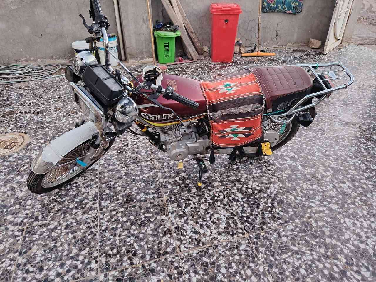 السلام عليكم دراجه للبيع إيراني تايكر مديل 2023 بيه مكينه شك الكاع السعر 475 وبيه مجال شي بصيط مكاني بغداد متواجد عل فيس وعل وتساب الرقم ***********
