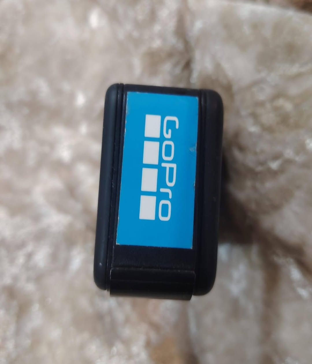 كوبرو ١١
قطعتين نضيفات كلش 
سعر القطعه ٣٥٠ الف
***********
