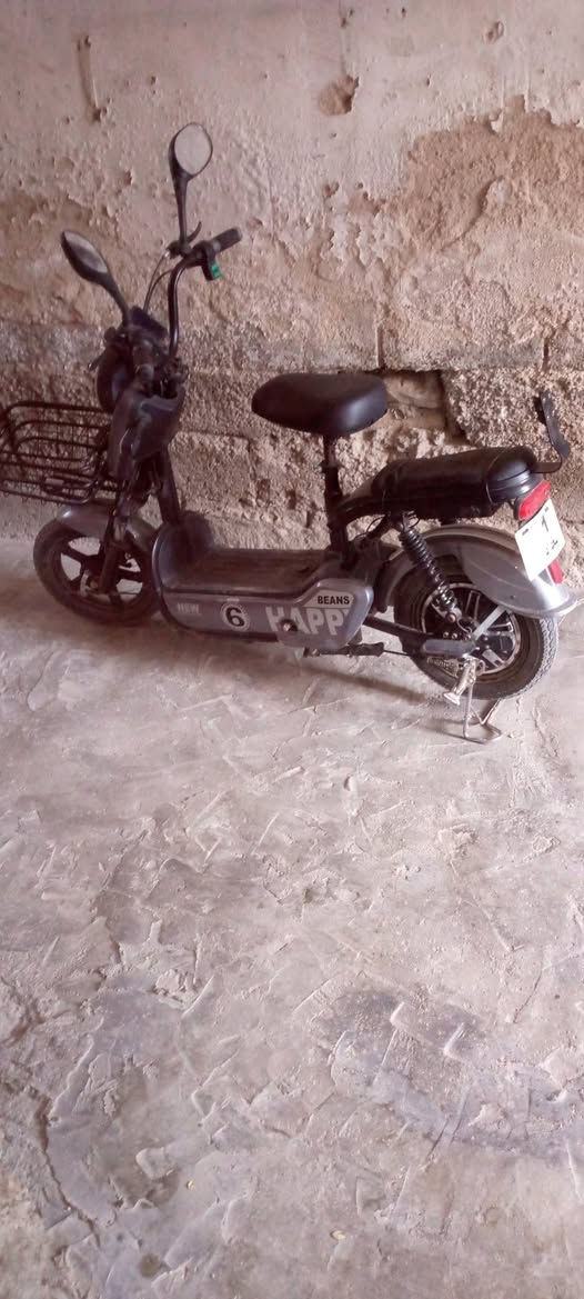 دراجه شحن جاهزه حجم 14 اربع بطاريات كبيره 4 كير السعر225 وبيه مجال حك الجيه...بغداد ..الحريه


**إذا كنت صاحب هذا الإعلان وتريد حذفه لأي سبب، رجاءا أرسل رسالة إلى الدعم الفني**