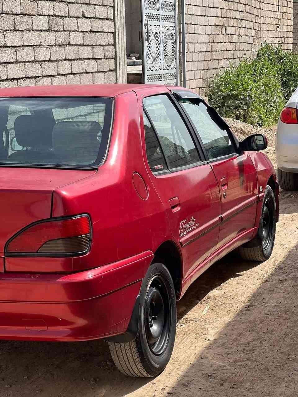 سلام عليكم
بيجو 306 مصبوغه حزام موديل 2002حره رقم صلاح الدين صدامي شرط التحويل محرك وكير جديد درايم شفت جديد صدر جديد كهربائيات كامله تاير نص عمر 
سياره جاهزه ماناقصها شي 
مكاني بيجي
السعر34
اتصال***********
