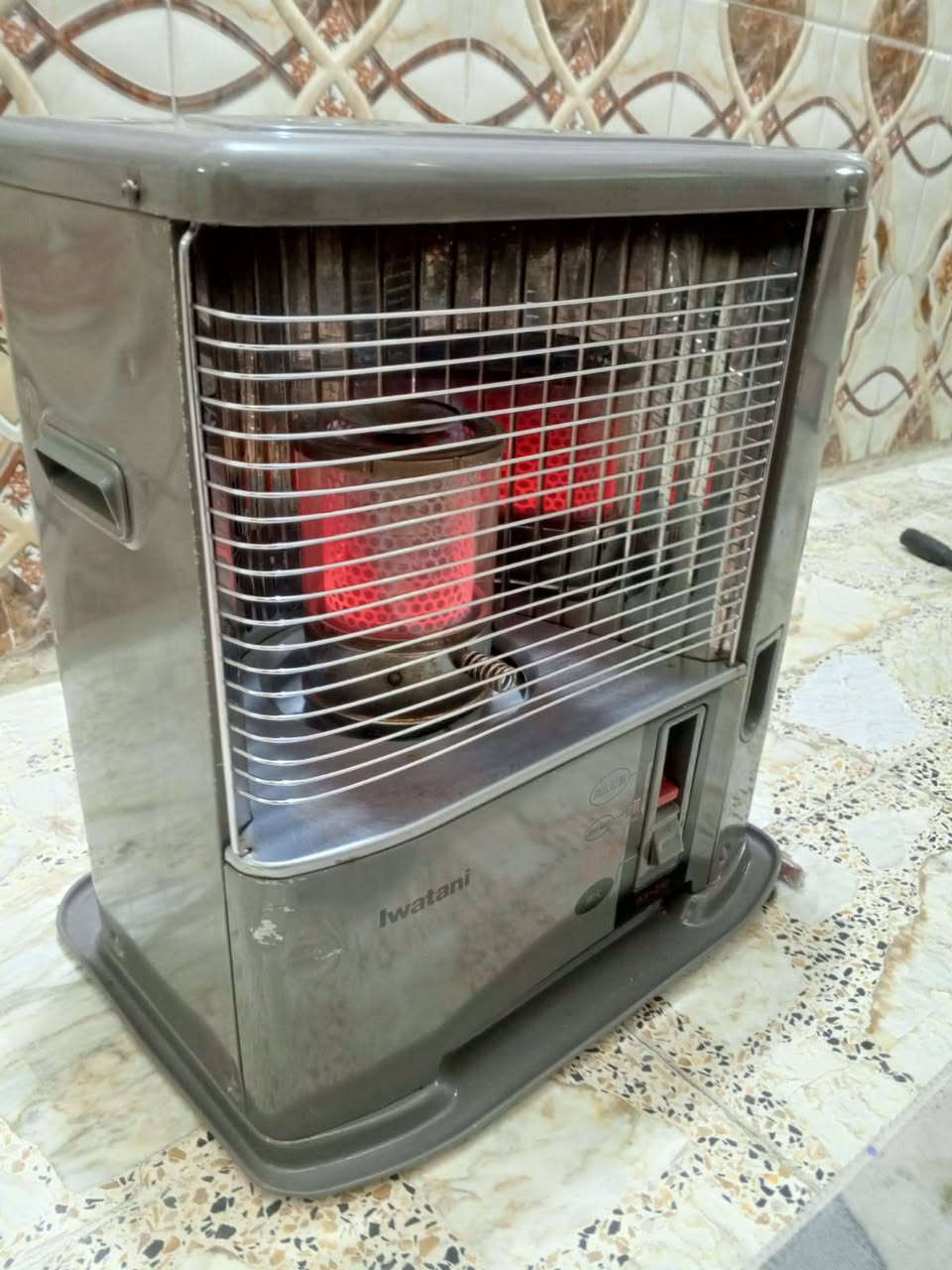 صوبه ياباني حجم صغير كامله ي نقص مابيه سعر 40مكان مدينه صدر ***********
