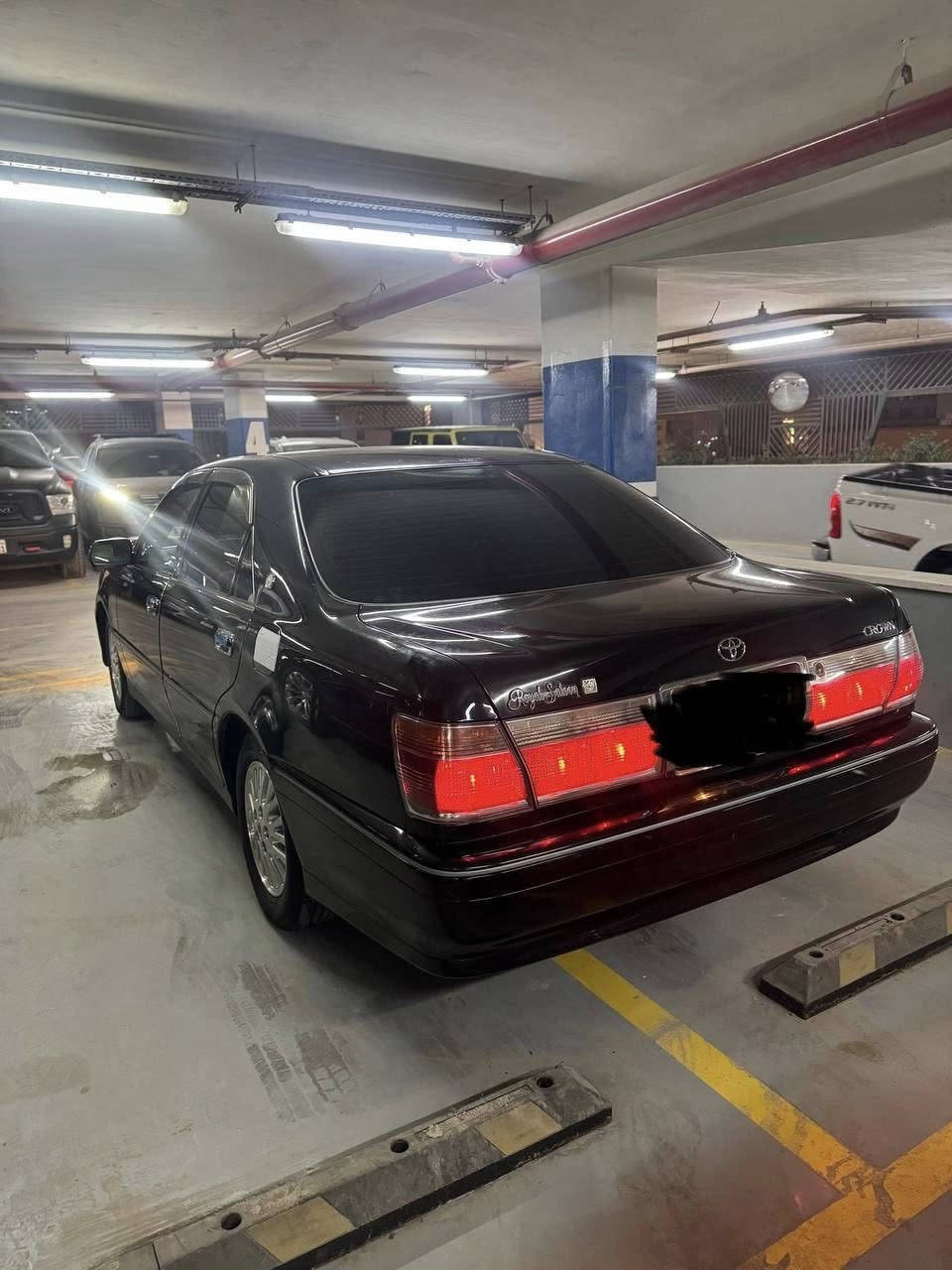 ملكه للبيع
السلام عليكم ملكه للبيع رقم بصره بسمي  انكليزي سنويه لل30
تسجيل جديد 
مكفوله من الكص و النقل و الضربه و الصبغ عدا اليابان 
4دكم تبريد تتفئه اربع كشنات كهرباء ثلاجه تبريد خلفي 
عاديه مو كرستال مديل 2000 
مكينه D4 الكبير 
معيود تحويرها فوك و جوه مشط اباجي ايسر 
مكانها بصره 
***********
