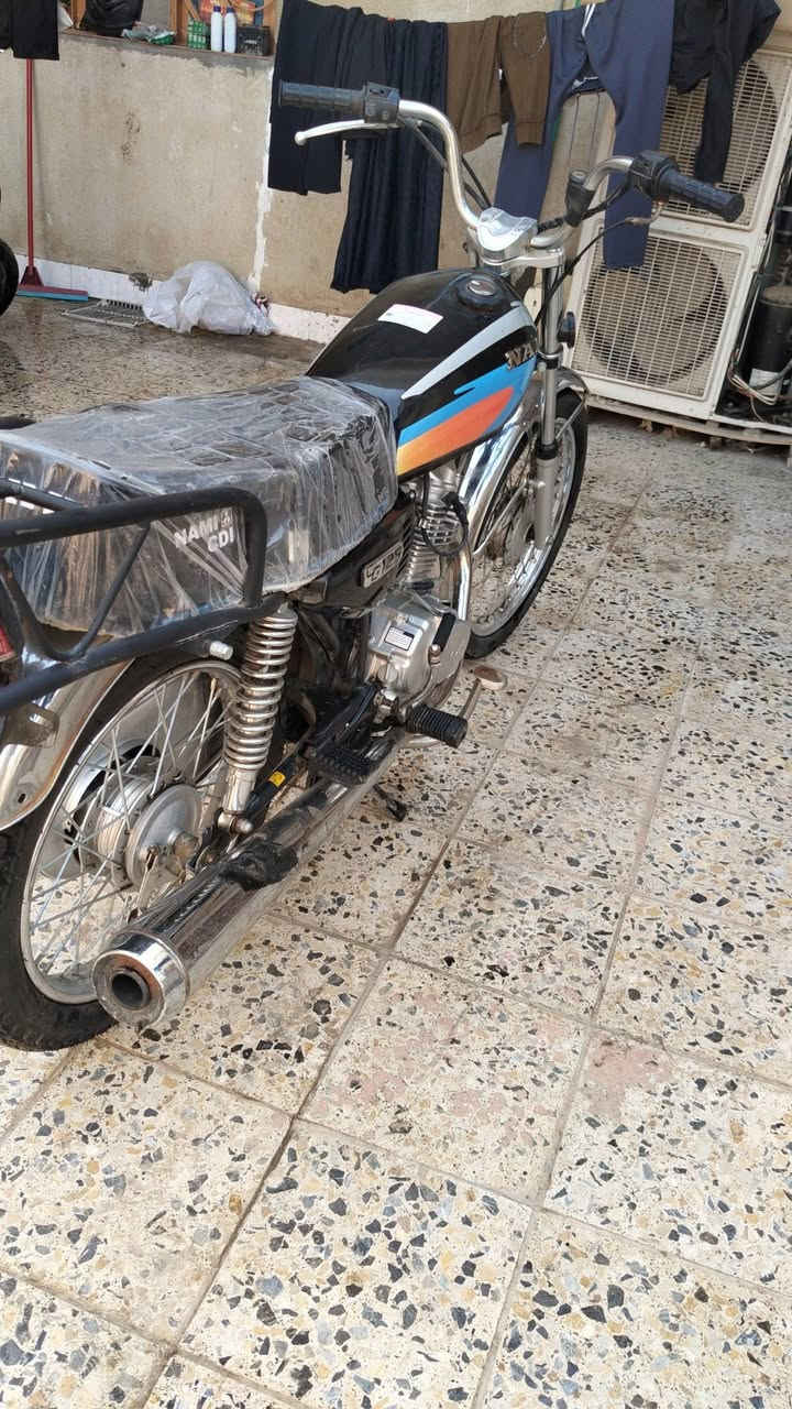 دراجة ايرانية للبيع أوراق اصولي شاصي 15 تعمير 24 دراجة ما متعوبة و ما مفتوح بيها برغي ويها اشاير ما شادهن  دراجة شوفت عينك نضيفة و صاروخ بل مشي
الاستفسار ***********
