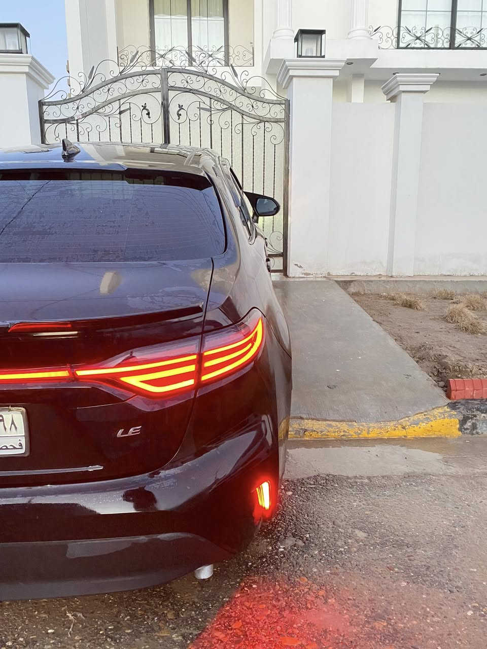 السلام عليكم
كورلا وارد امريكي موديل 24 لون اسود LE
محرك 2000  بانزين فقط بدون رقم 
بيها قطعتين بنيد وجاملغ 
ماشيه 18 الف 
شاشة -كامرة خلفية 
تحكم ستيرن -رادار امامي 
سايد بريك بصمه 
ويل كب 18 
وبعد بيها مواصفات 
السونار مرفقه مع الصور السياره كلش جديده 
السعر 140 بيهه مجال بسيط 
مكان السياره سامراء 
‭0773 603 4183‬
