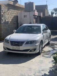 ازيرا للبيع موديل ٢٠١١  فول مواصفات   🔴خزن ميموري  🔴برده خلفيه كهربائي...