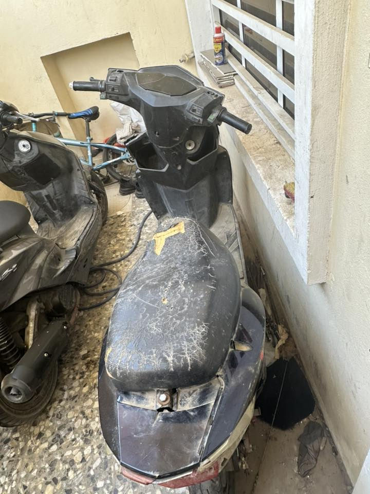 دراجه سكنس شحن كلشي بيه شغال بس البطاريات يرادله تبديل 
قيم وأخذ 
للأستفسار *********** واتساب
