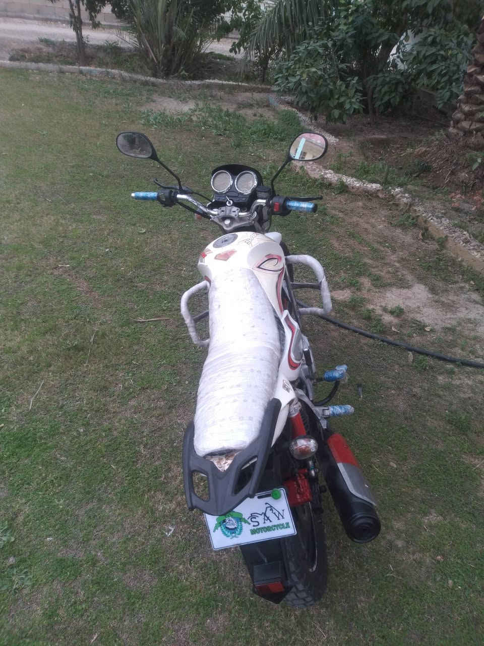 السلام عليكم سنكي نظيف كهربائيات شغاله ماكينه لا تنقيص لا تبخير موديل 2018 دراجه نظيفه سعرها 550 وبيها مجال للطيبين والمو شراي لا يخابرني ولا يتعبني***********
