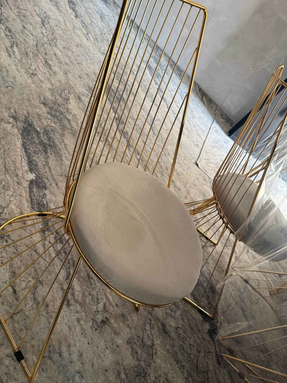 میز نانخواردن ٤ نەفەری
گۆلد سەر مەرمەر
نویە بەکار نەهاتیە
هولیر
بەشەررتی نوی أربيل, العراق


**إذا كنت صاحب هذا الإعلان وتريد حذفه لأي سبب، رجاءا أرسل رسالة إلى الدعم الفني**