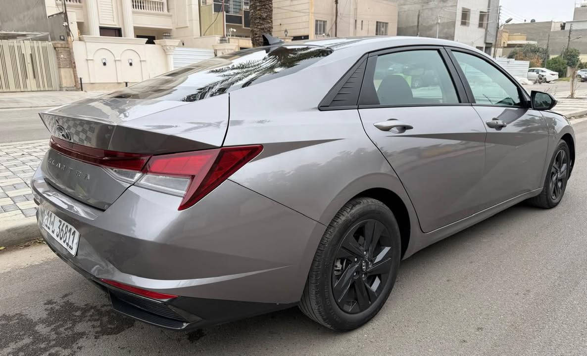 النترا  2023 وارد امريكي  رقم بغداد بصمه قيادة ذاتية 
داخله للعراق كلين وهنا صار بيها صبغ جاملغ وباب صفحة اليمين حادث خفيف .دعامية الخلفية للجمالية ماشية ٣٤ الف ..سيارة جديدة. 
مكانها بغداد
السعر / 160 وبيها مجال
الاتصال/ ***********
