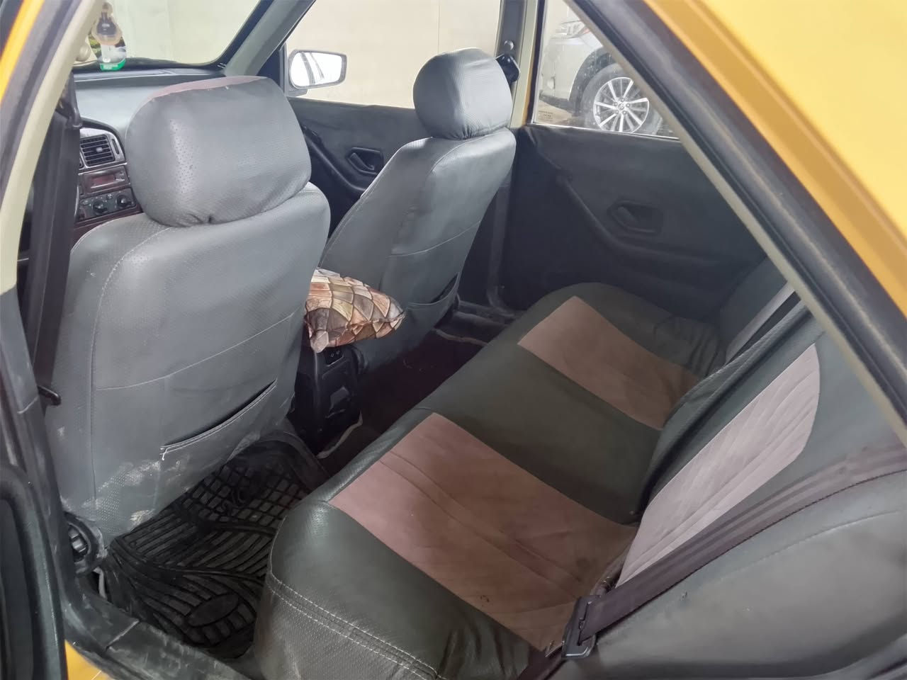 سلام عليكم بيجو بارس موديل 15 كير محرك بشرط تبريد تدفى مصفره هيئه وغرامات رقم بغداد  سنويه ماصاقطه الشراي يتصل ع الرقم ***********
مكان سياره صلاح الدين بيجي
