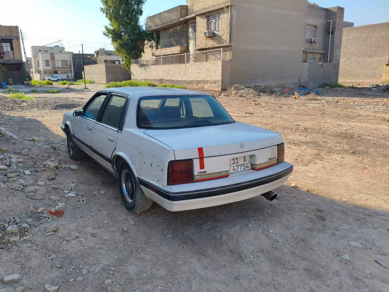 السلام عليكم اولدز للبيع موديل 90 رقم بغداد انكليزي باسمي  سنويه  2030 كير ومكينه وتبريد مكفول بلاديه بيها مكينه مال لومينا حجم المكينة 304 السعر 38 وبيها مجال قليل مكاني بغداد الزعفرانية ***********
