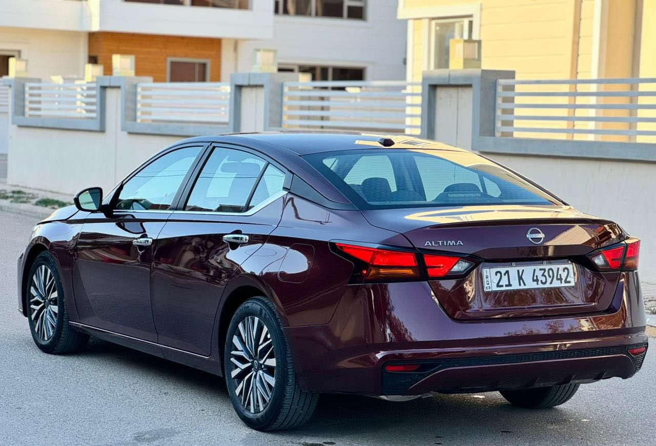 السلام عليكم اخوان 
التيما  SV2025 للبيع فقط
 الزيرو 3000Mil
السعر 158$
صور ظرر مرفقه مع صور
للاستفسار ***********
 سونار مرفقه
كشنات كهرباء
لايتات زنون 
رادار امامي خلفي 
توقف ذاتي 
حساس خلفي 
 تحكم استيرن
شاشه وسط
كامره
وثبيت سرعه 
مانع انزلاق 
رقم سليمانيه جديد
سنويه لحد 2029
شرط تحويل او وكاله و غرامه 
تحويل مباشر 
عنوان ديالي خانقين ✅
