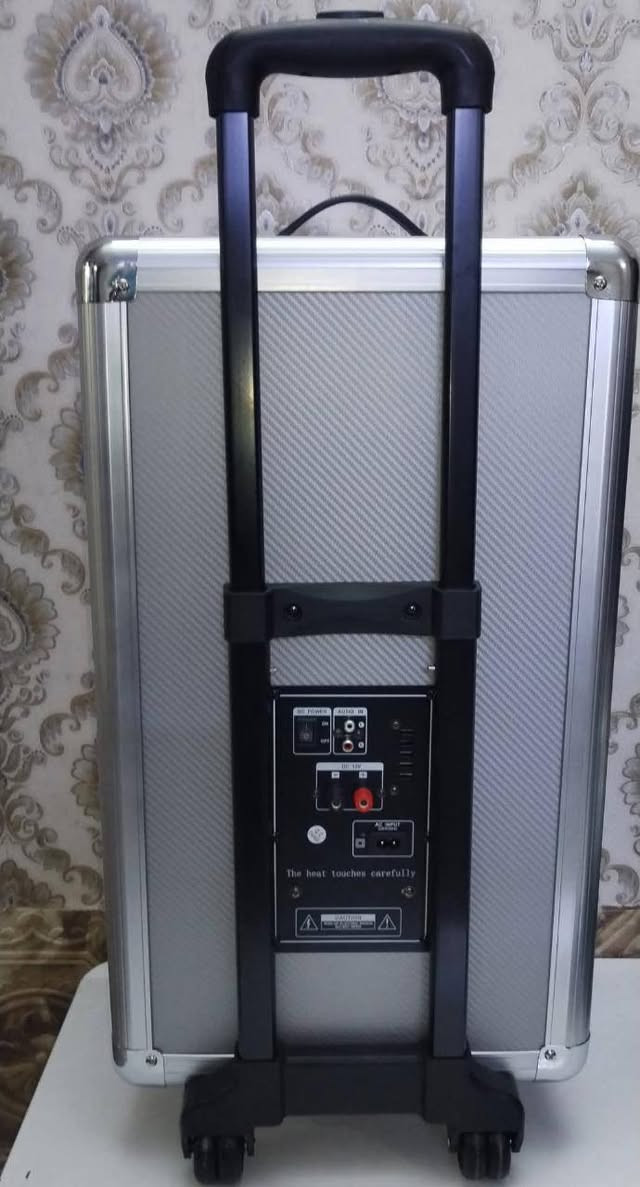 للبيع السعر  80
سماعه نيكل المنيوم اصلية صوت قوي ومجسم تعمل على الكهرباء والفلاش والرام والبلوتوث والاواكس مكانه زبير


**إذا كنت صاحب هذا الإعلان وتريد حذفه لأي سبب، رجاءا أرسل رسالة إلى الدعم الفني**