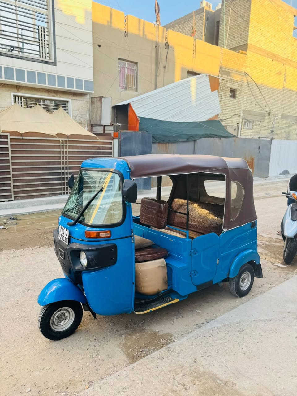 السلام عليكم تكتك للبيع كفاله عامه فقط بيه اجم نكده بلدوسات رقم بغداد بسمي مكاني الامين الثانيه خاص ماموجود  هذا رقمي ***********موديل22مضلع
