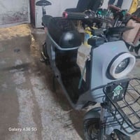 اللبيع درجه ار٩ تحتوي على سته بطاريات ٣٢ امبير شعله فوول درجه ما ستعمل...