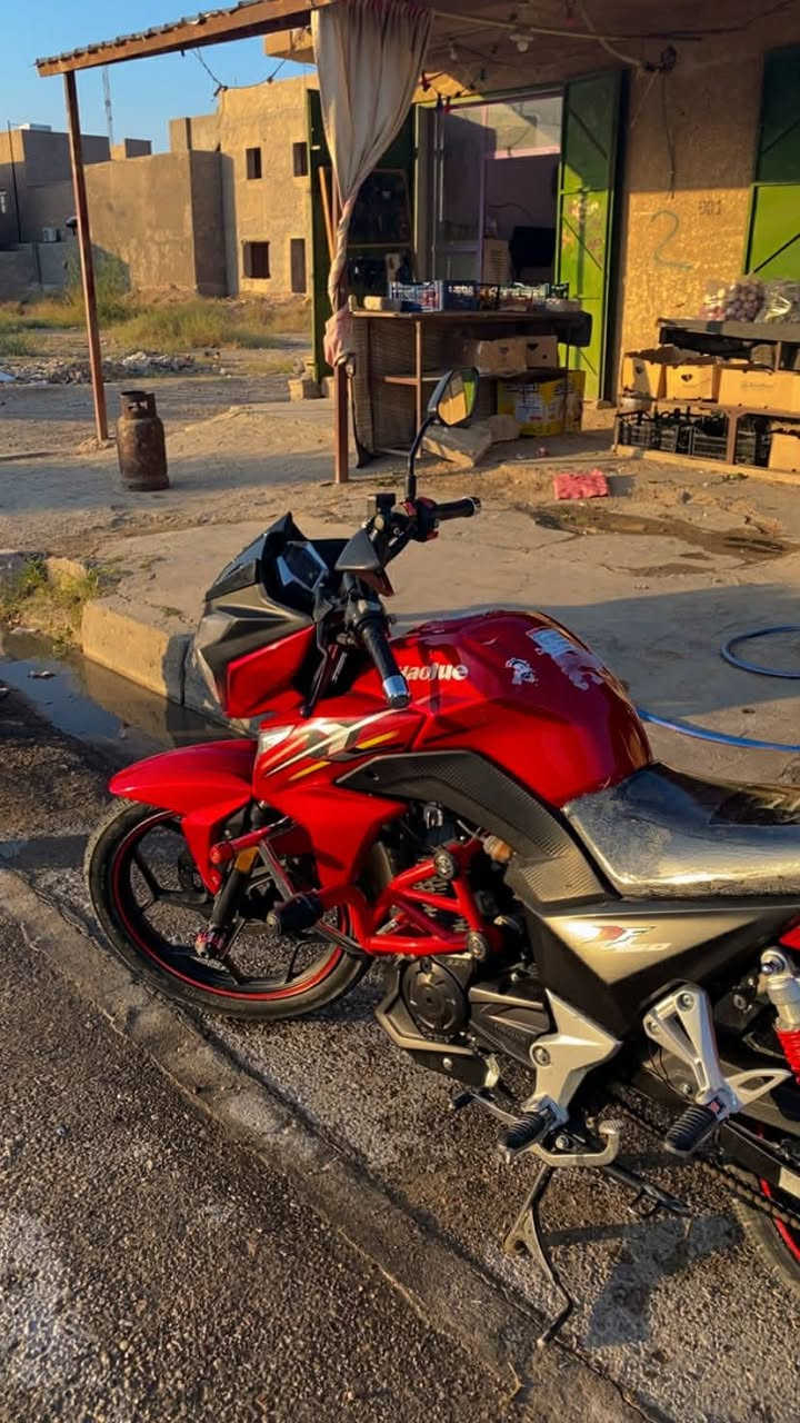 سلام عليكم 
هوجي دي اف للبيع
موديل 2023
نضافه فول مابي اي نقص 
مكفول من كلشي 
دراجه بعده ع بلاد 
مسجل سنويه ولوحات اجنبي
السعر 21
هوجي دي كي 
موديل 21
كامل ومكفول 
مسجل سنويه تحويل 
السعر 17
عنوان رأوه
نبيع نراوس حسب قناعه 
الاستفسار ***********
