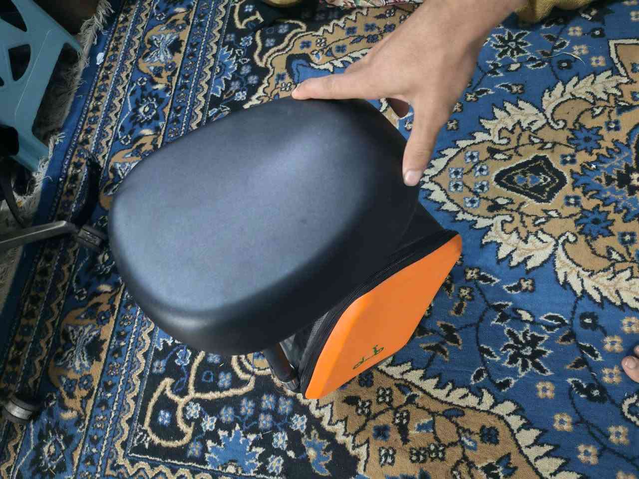 كشن وجنطه سكوتر للبيع جديد ممستخدم ابد نزل سعرك وتدلل مكاني بغداد المعالف رقم تلفوني ***********
