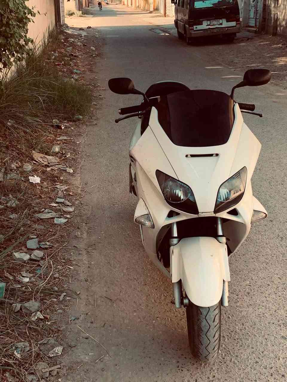 دراجه فورزه للبيع مكفوله دراجه نظيفه اب معنه الكلمه الدراجه ليه اوراق كامله  السعر 850 مكان بغداد ***********.مكلف بنشر
