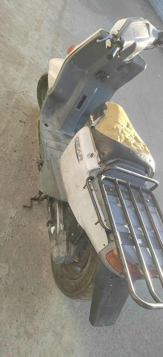 بيكم دراجة نظيفة محرك تجفيت جديد بنزات جدد  تايرات جدد باتري جديد  للبيع ١٧٥ ألف وبيها مجال مكاني بغداد البياع للاستفسار الاتصال على الرقم *********** وشكراً
