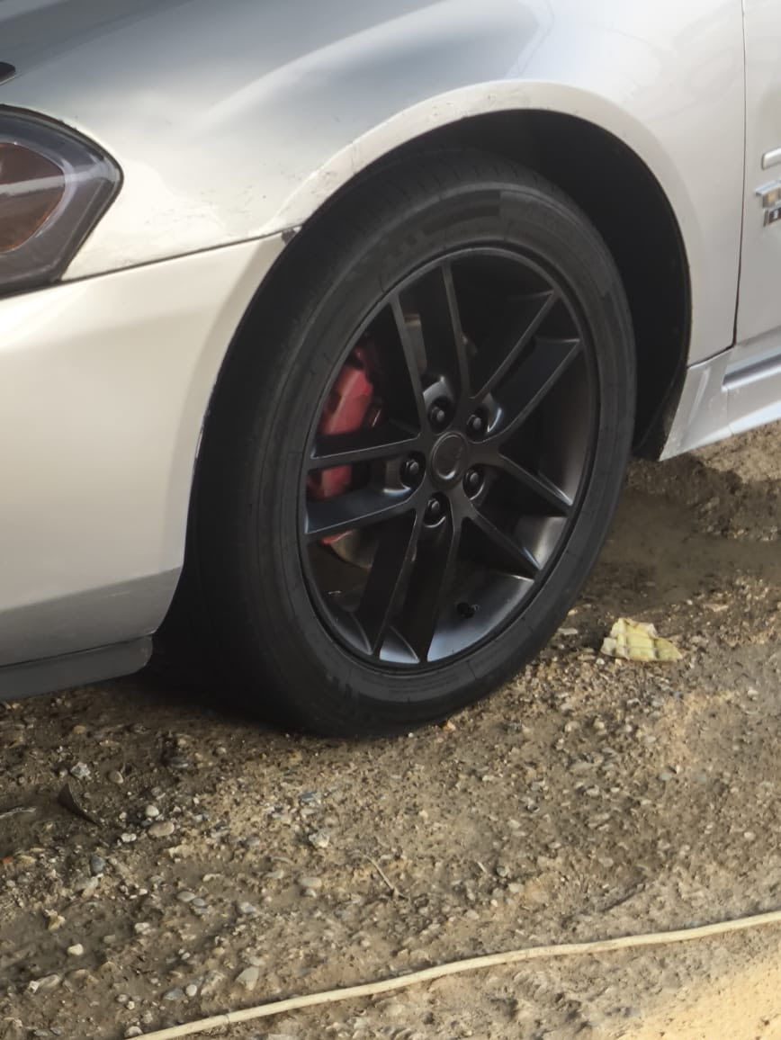 سلام عليكم
امبالا موديل2012

رقم بغداد بأسمي

مواصفات LT2

تحكم جهتين

فتحه صقف

كشن قلاب

ويل 18

مكينه جديده

كير جديد

تخم تاير قبل اسبوع

صدر امامي خلفي بلجيس

ضرر جاملغ امامي + باب تبديل وباب رش صبغ

السياره متعوب عليهة مال جناي 

تحويل مباشر

المكان ديالى بعقوبه 

***********

السعر 110$
